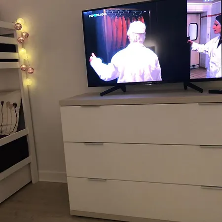 5 Pers Rdc Avec Piscine Tennis Et Parking 60 Lägenhet