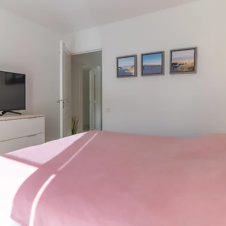 5 Pers Rdc Avec Piscine Tennis Et Parking 60 Apartment Le Touquet
